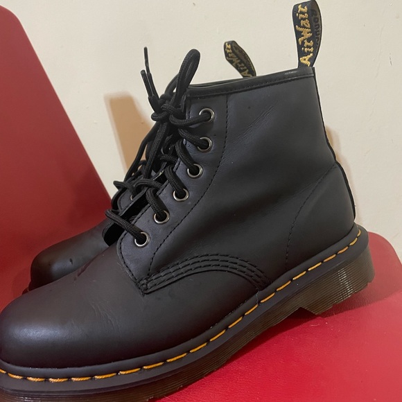 Dr marten boots - Picture 2 of 9